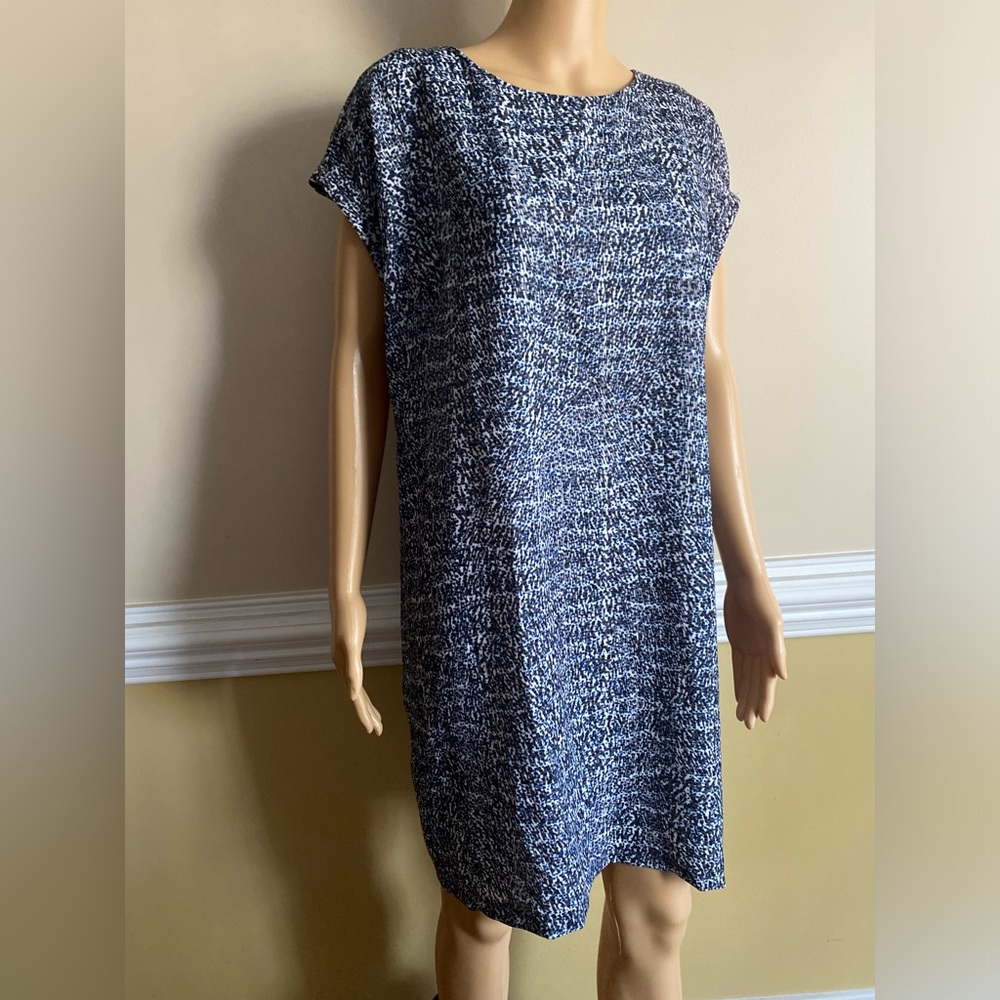 New DALIA Dress Blue and Grey Patterned size 10